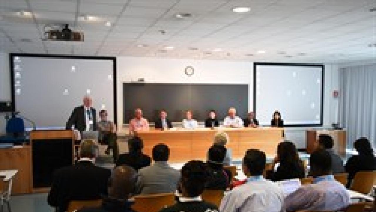 From Physicists to Entrepreneurs