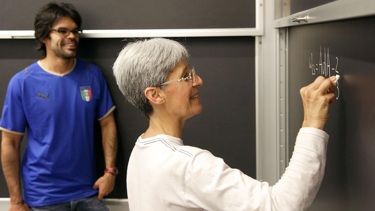 Become an ICTP Associate 
