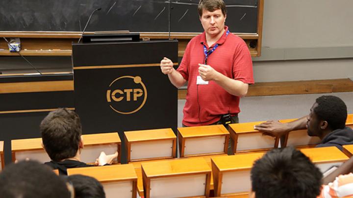 Mathematician and Breakthrough Prize winner Ian Agol lecturing at ICTP