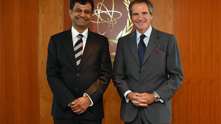 ICTP Director Atish Dabholkar and IAEA Director General Rafael Mariano Grossi (photo: IAEA Imagebank)