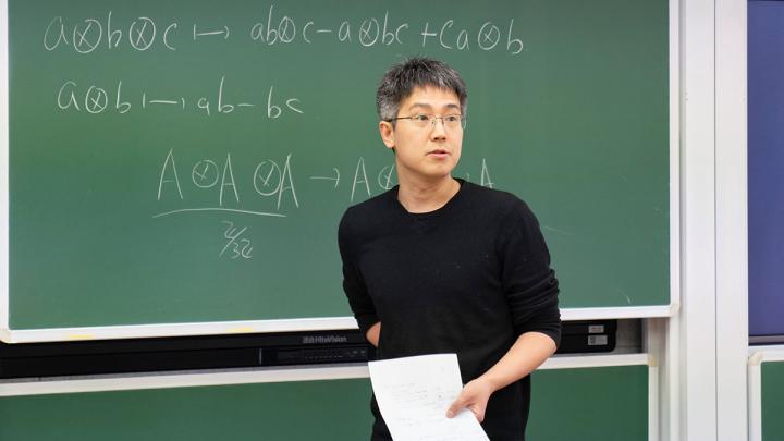 Ruochuan Liu