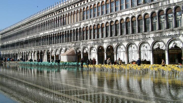 Acqua alta Venice
